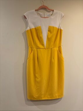 Calvin Klein Yellow and White V-Inset Cap Sleeve Midi Dress